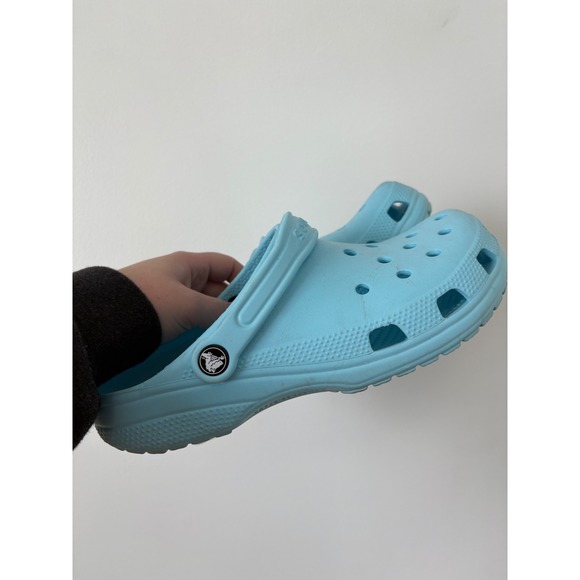 Blue Crocs – Women's 10 / Men's 8 – Great Condition - Picture 3 of 5